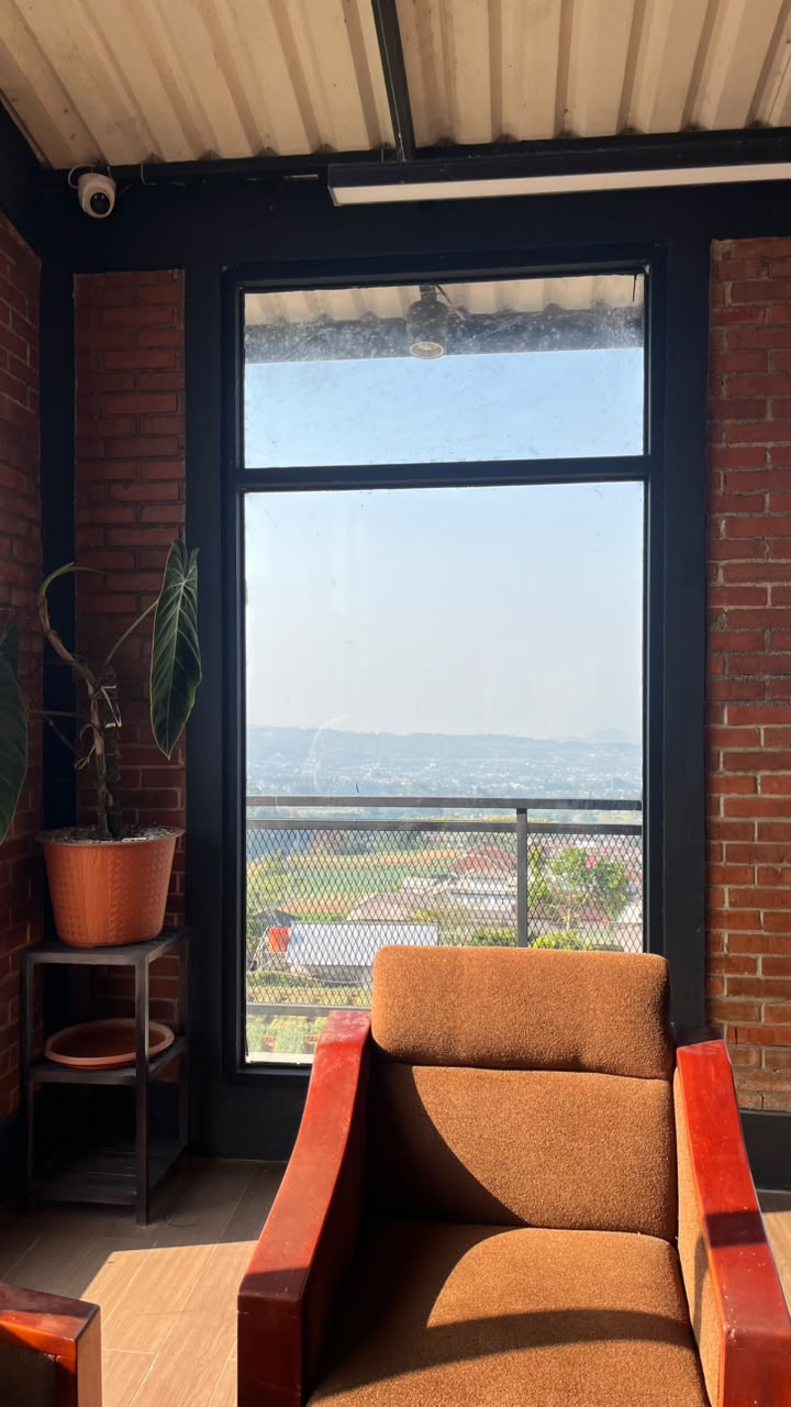 Kantor PT Kebun Lahan Hijau di Cianjur